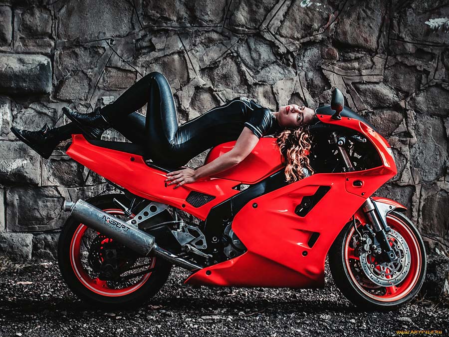 Beautiful girl Beautiful girls and motorcycles in Tegucigalpa