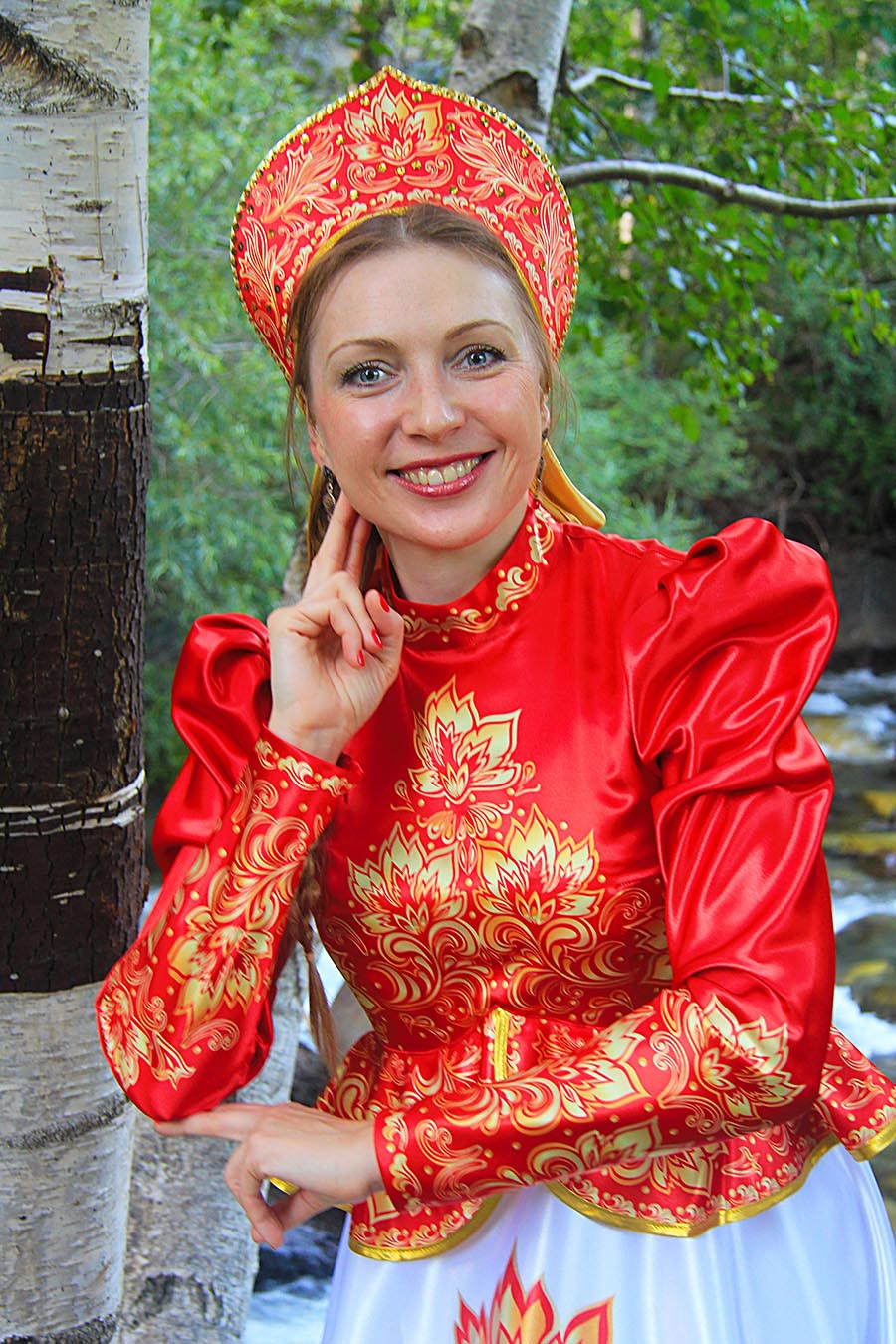 Women in Slavic costumes in Tegucigalpa