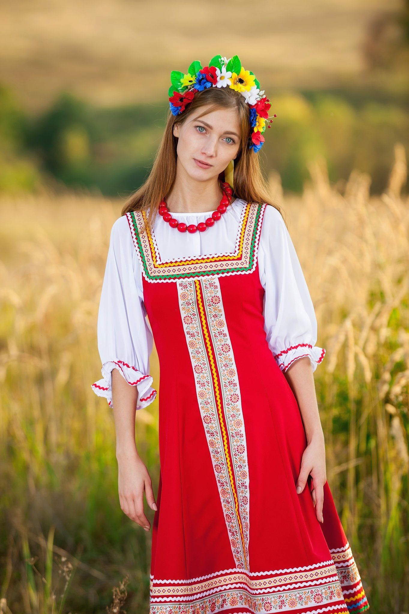 Women in Slavic costumes in Tegucigalpa